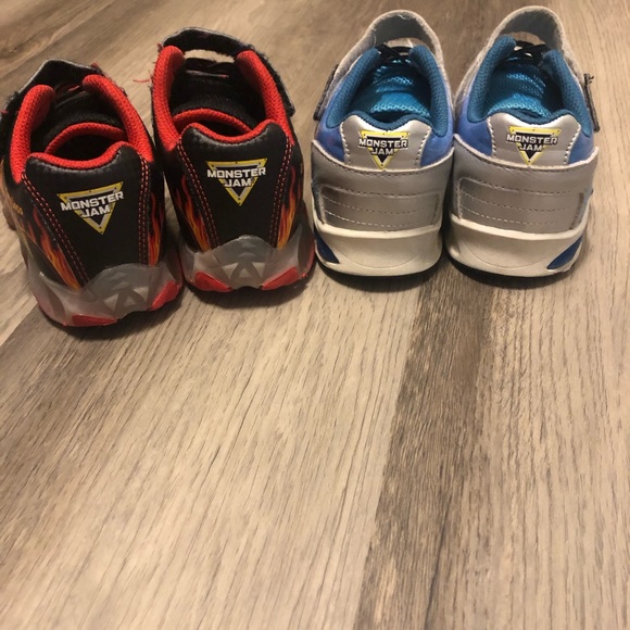 Monster Jam Shoes Megalodon El Toro Loco Light Up - Picture 6 of 8